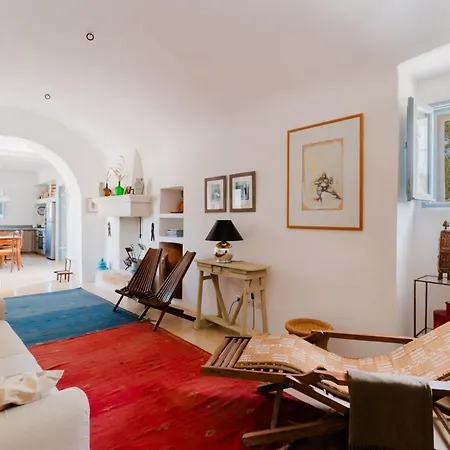 Villa Ker Rail With Pool By Wonderful Italy *